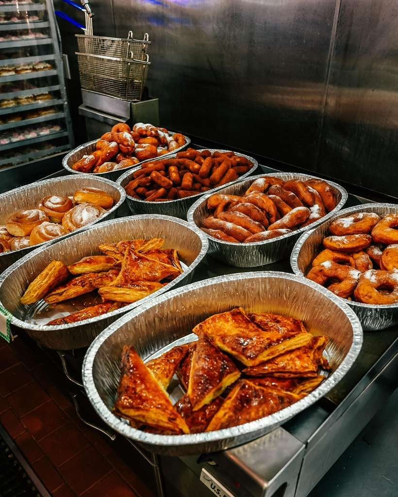 Pastelitos cubanos recién horneados